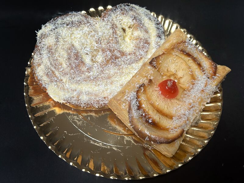 Tarta de manzana y palmera de coco