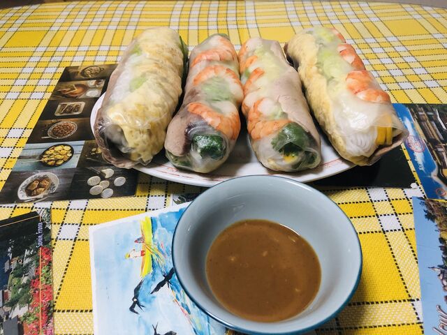 Rouleaux de printemps, sauce CMA 4 €/pièce