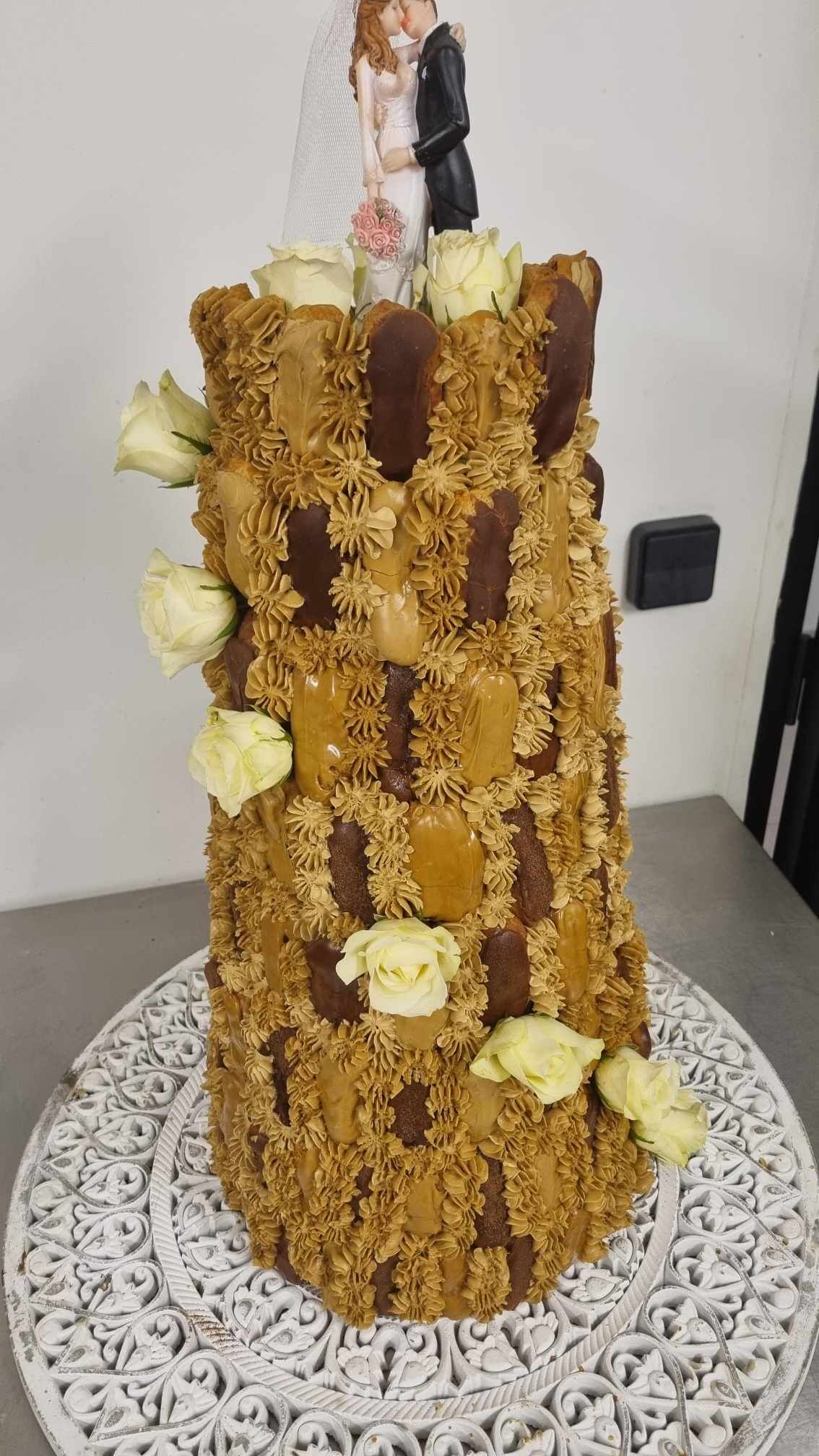 Pièce montée en eclair