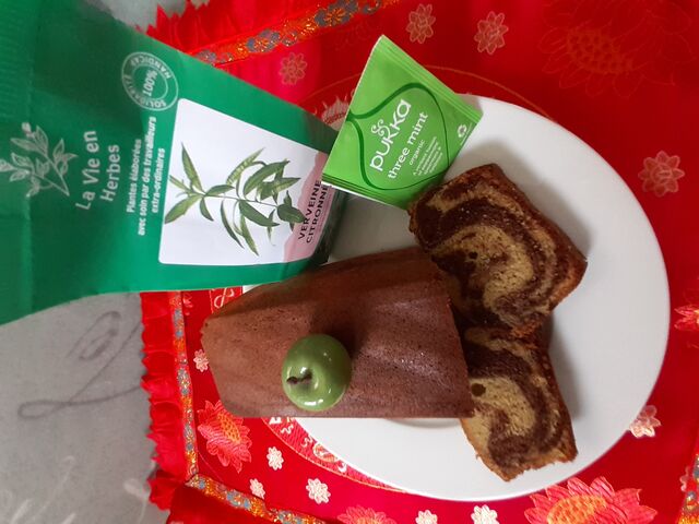 Marbré chocolat vanille sans gluten ni lactose. Une petite touche de miel pour le moelleux...un régal !