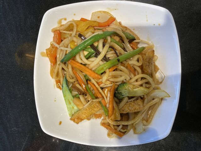 Bánh canh xào Chay- gebratene Udonnudeln-Vegan 