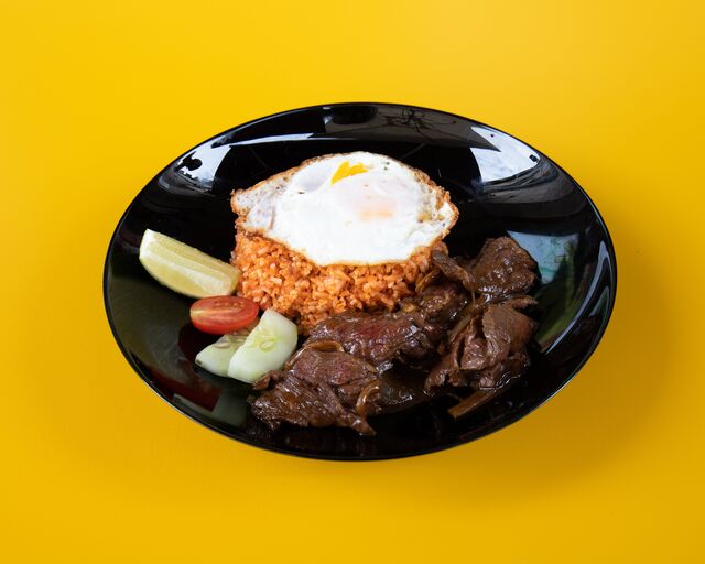 BŒUF 🐂 sauté Loc Lac, riz tomaté, œuf sur le plat 14€