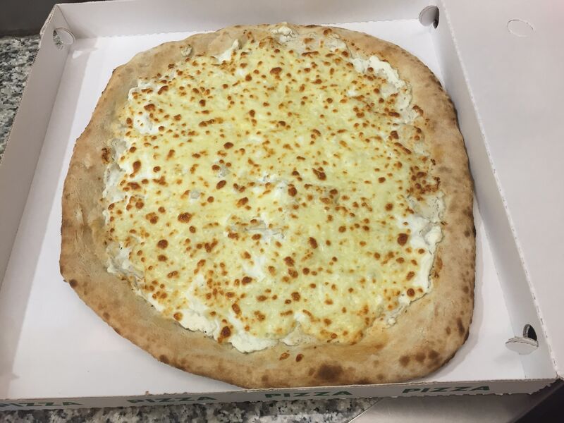 “Biancaneve” (mozzarella, ricotta. Formato famiglia)