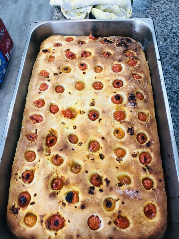 La focaccia sort du four