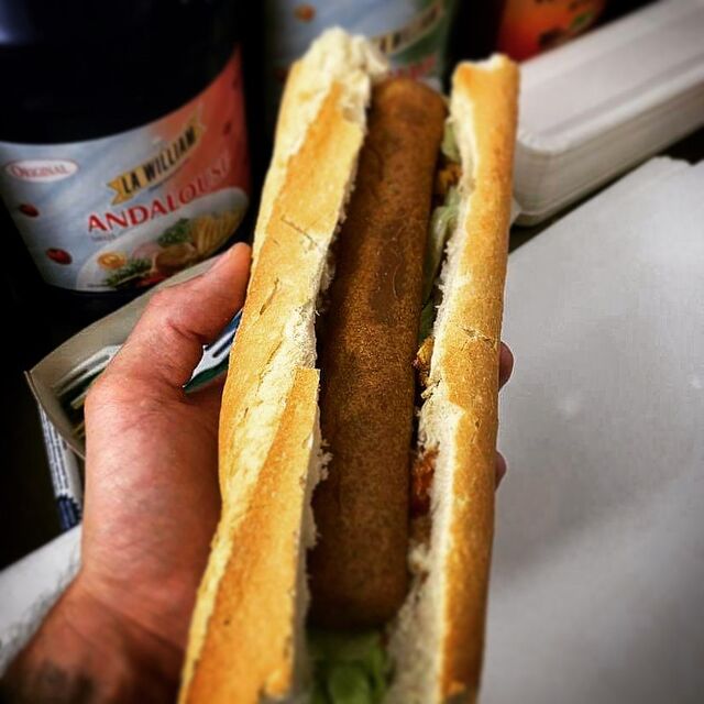 Sandwich fricadelle spéciale