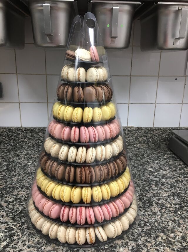 Pièce Montée Macarons avec housse de transport