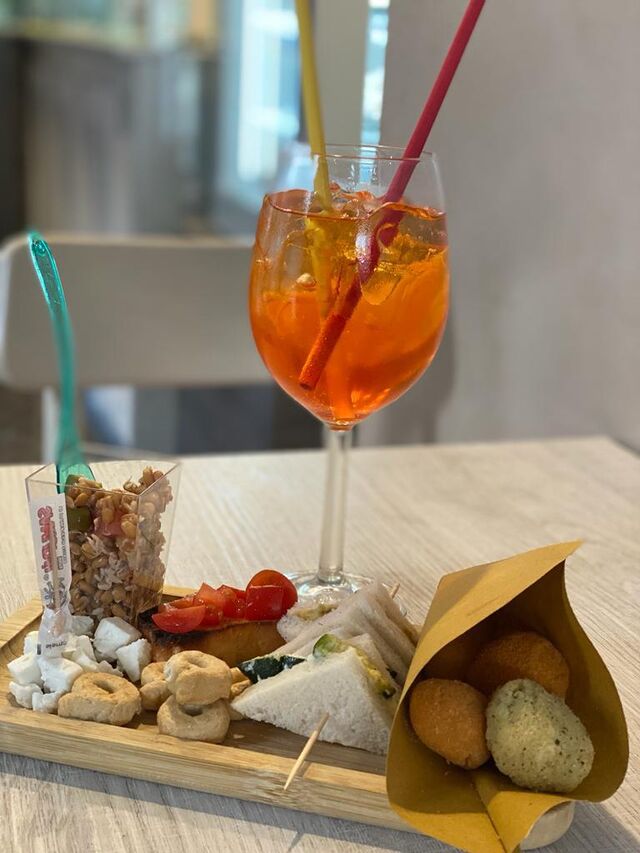 Aperol spritz con tagliere
