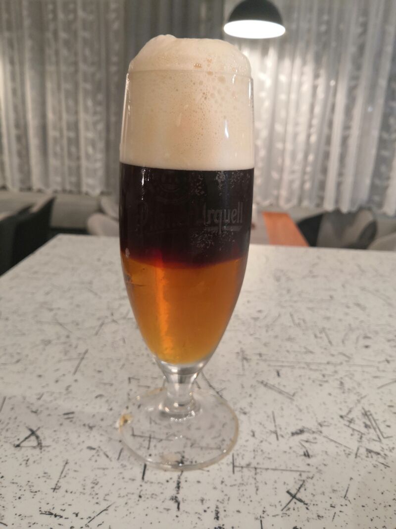 Na čepu máme Radegast, Pilsner Urquell a černého Kozla a načepujeme Vám i výtečné tzv. řezané pivo