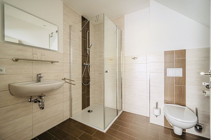 Bad / WC Zimmer 5 OG