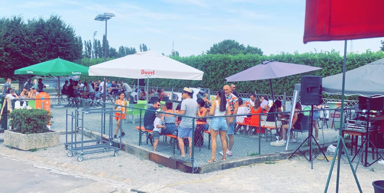 Terrasse par moment animée (Dj / concert Live)