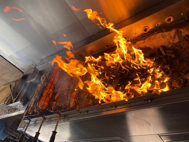 POULET BRAISE GRILLADE AU FEU DE BOIS