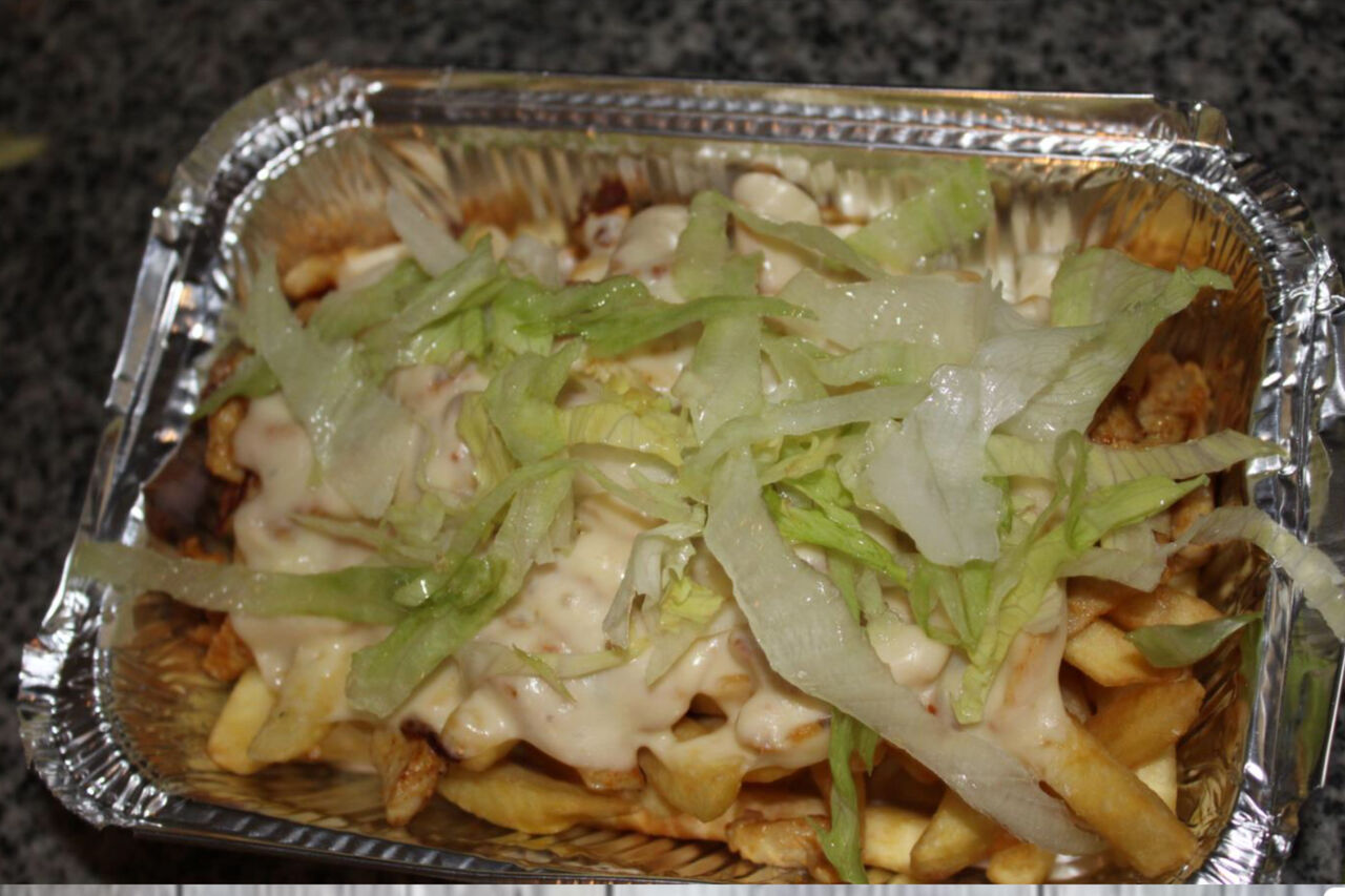 Frietje kapsalon/kipsalon