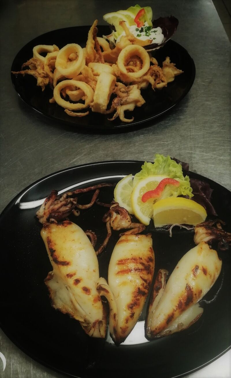 Jadranske lignje frigane i na žaru