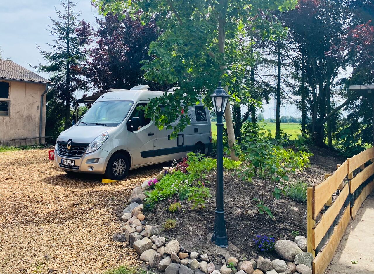 Gäste mit Wohnmobil übernachten kostenfrei