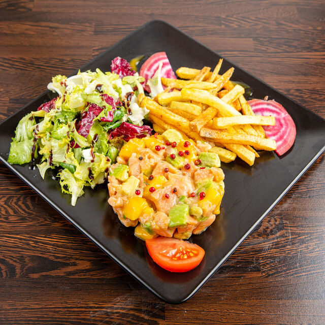 TARTARE DE SAUMON AVOCAT MANGUE 