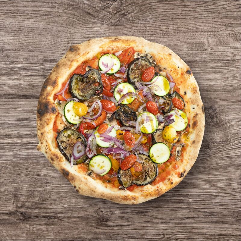 Vegan ▪ 14€ : tomate, champignons, aubergines grillées, poivrons cuisinés, courgettes, oignons rouges, tomates cerises, basilic