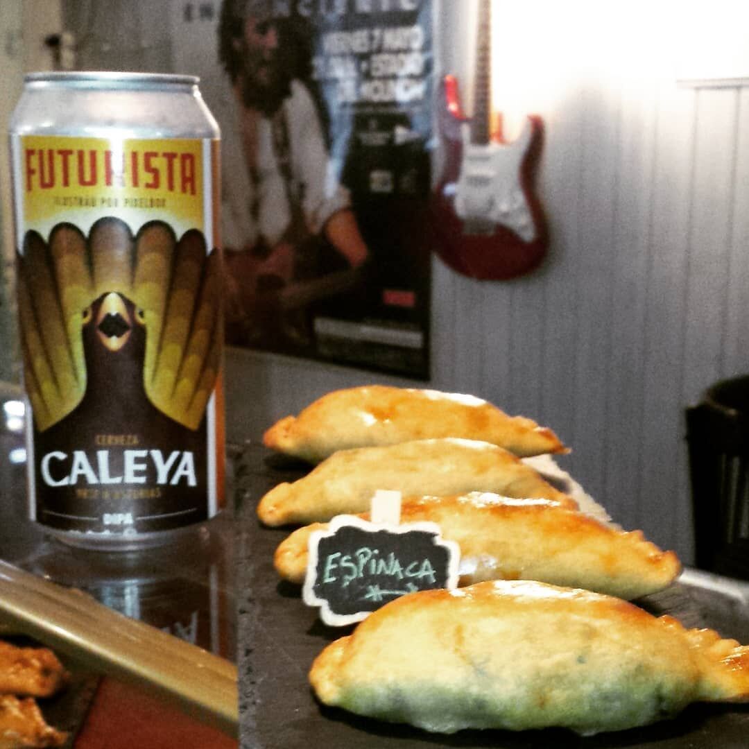 Caleya y empanadas de espinaca