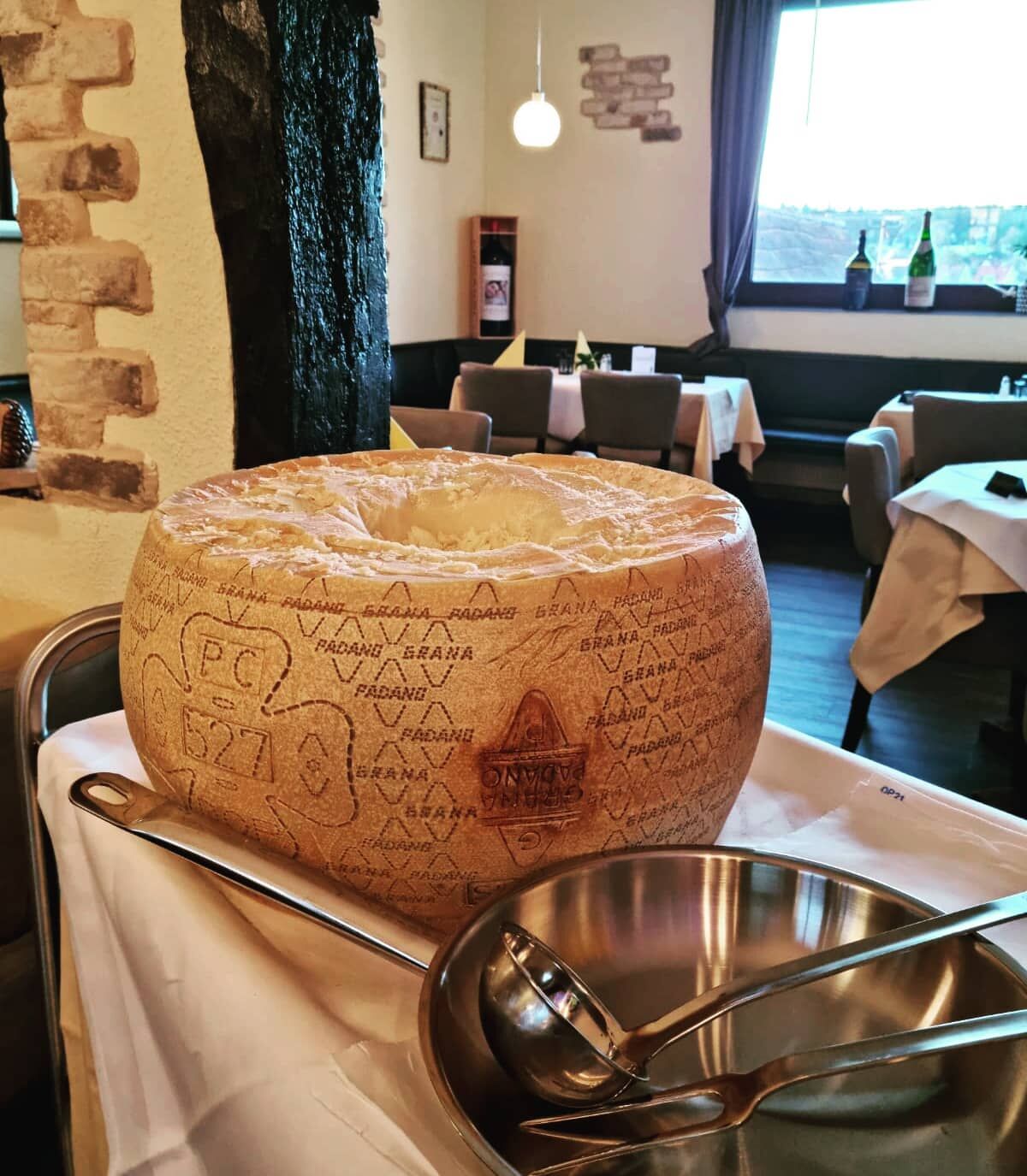 Spaghetti in Grana Padano Form