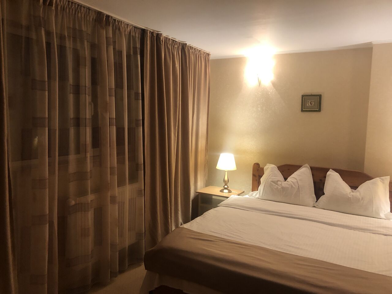 Cameră Confort cu pat matrimonial