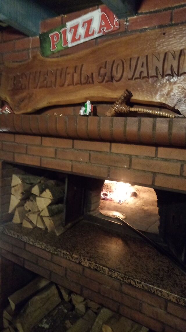 Pizzas cuites au feu de bois 