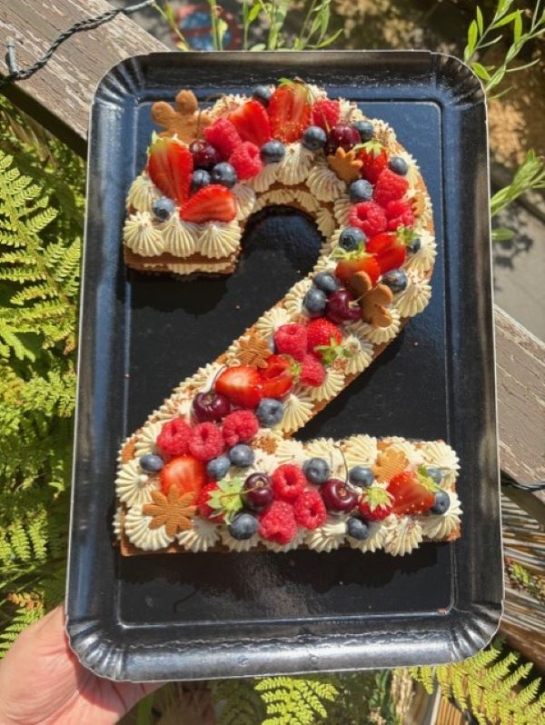Number cake vanille et fruits rouges