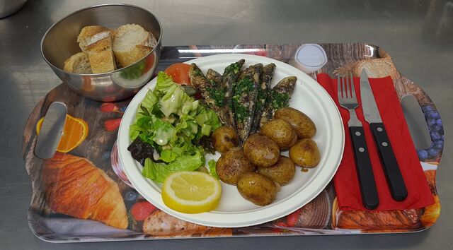 Sardines a la plancha pomme de terre grenaille