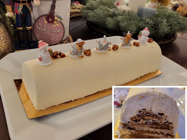 Bûche vanille - caramel - cacahuètes (ganache montée vanille, caramel au beurre salé et cacahuètes caramélisées)