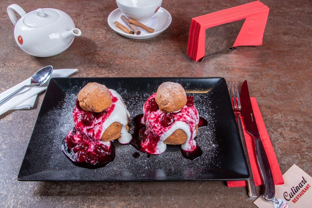 🎉 Papanași - Deliciul care îți încântă sufletul! 🍓🤤