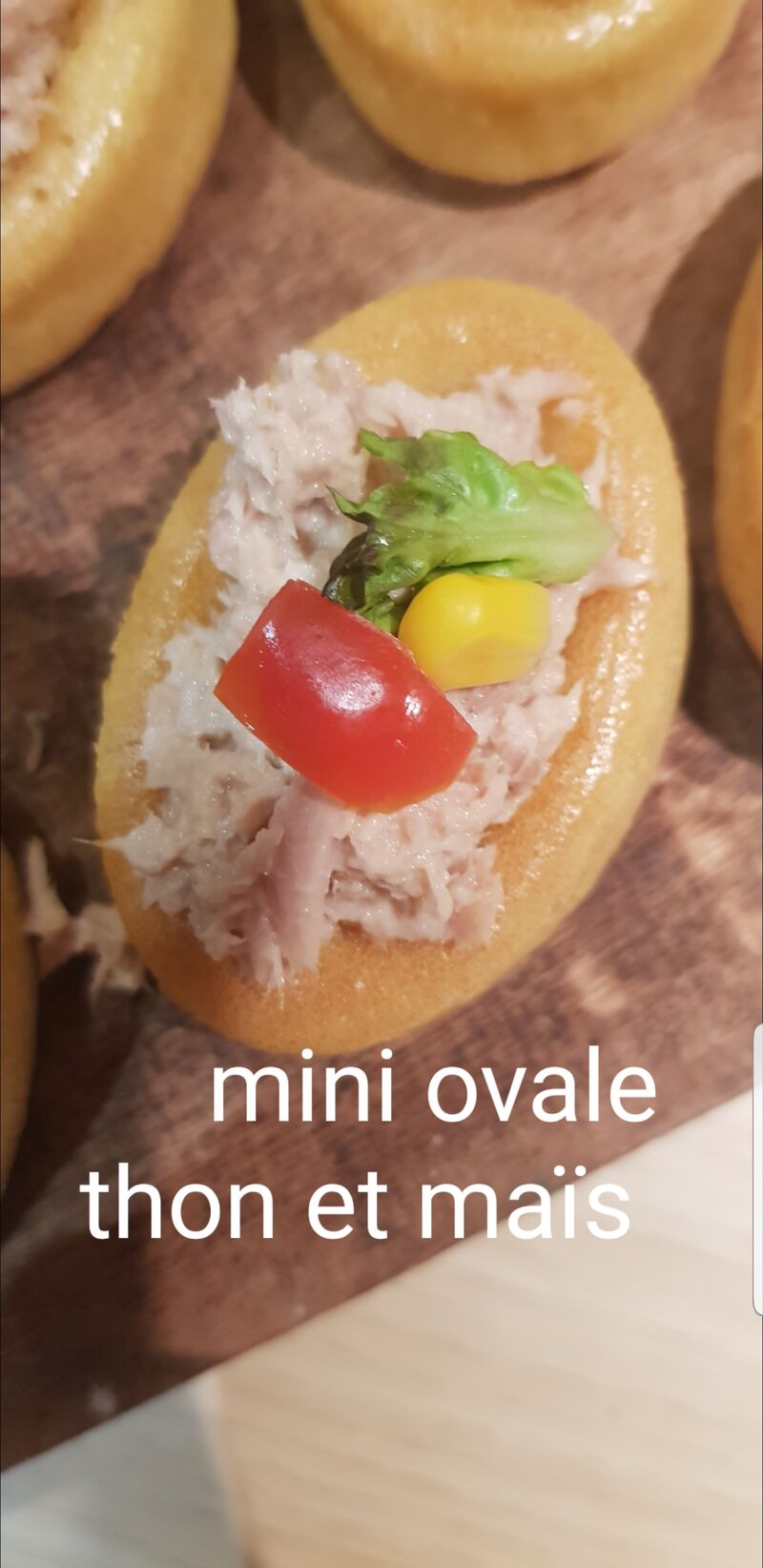 mini ovale aux thon/ mayo / mais