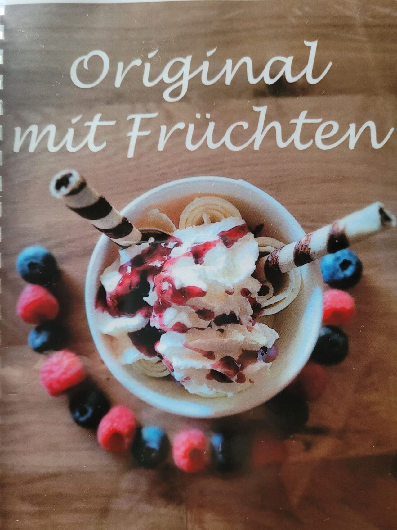 Einfach super, schmecken die Ice-Rolls Original mit Früchten der Saison.