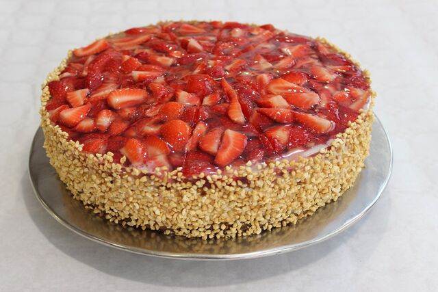 Erdbeer-Joghurtsahne-Torte (saisonal)