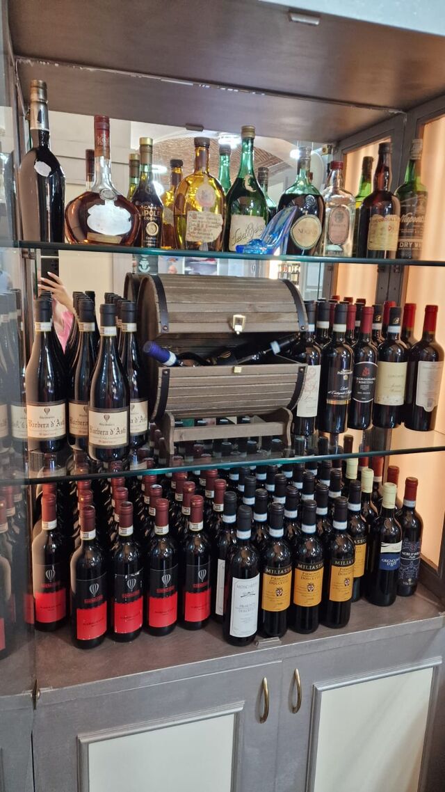 Vetrina Vini 