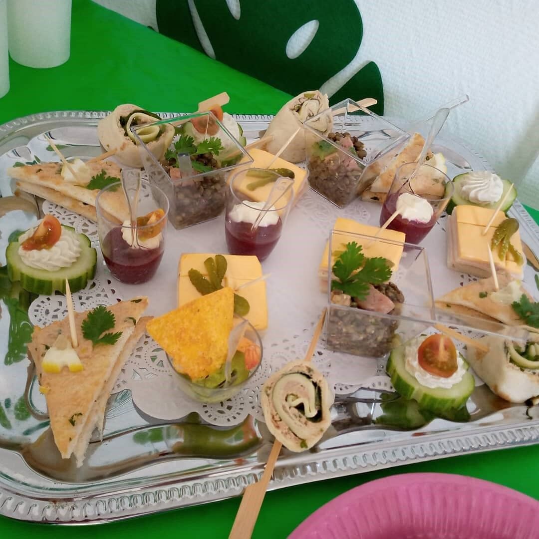 Quelques verrines et canapés salés pour mon repas déjeunatoire