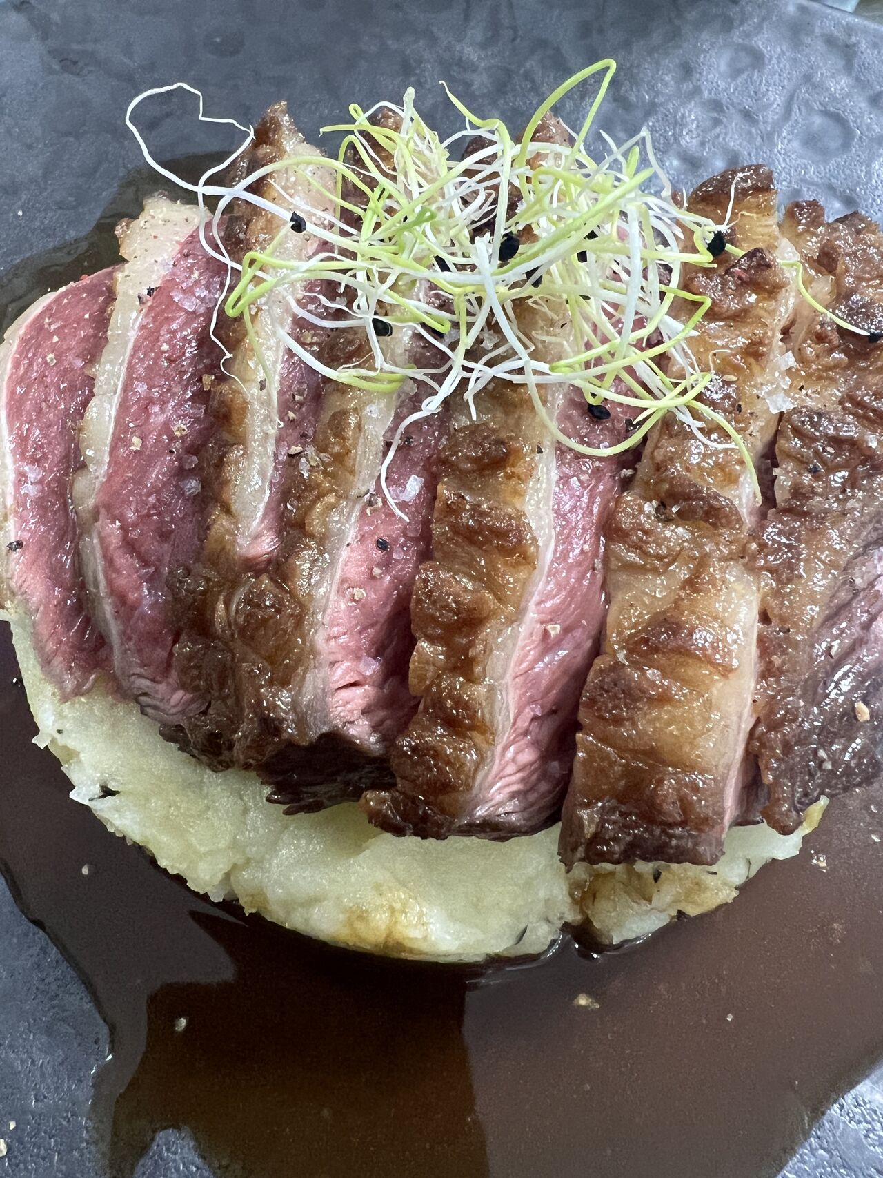 La Picanha de Boeuf Angus, Jus Cap Corse et Embeurrée Pommes de Terre au Thym