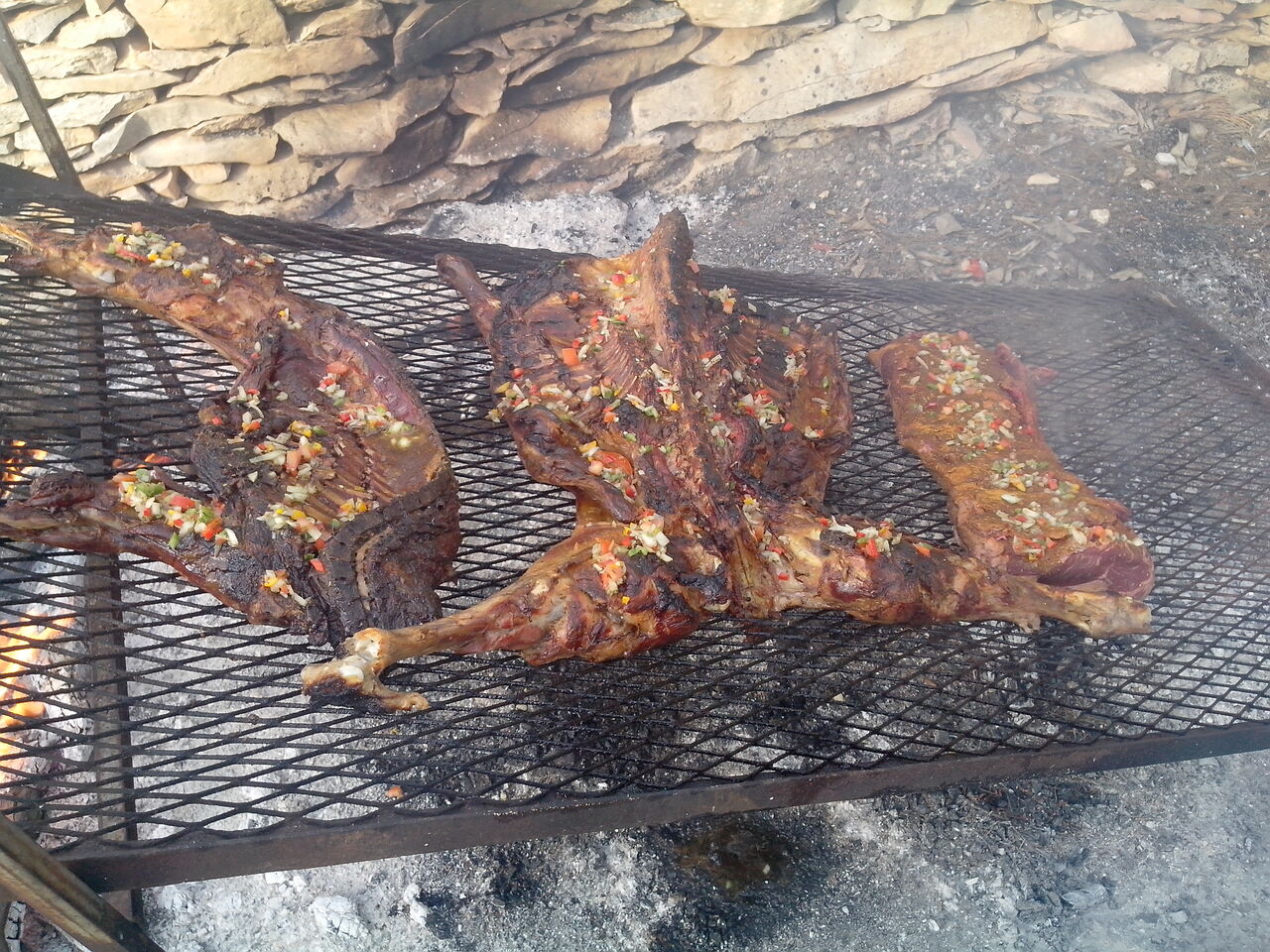 Agneau et longe de boeuf à la braise