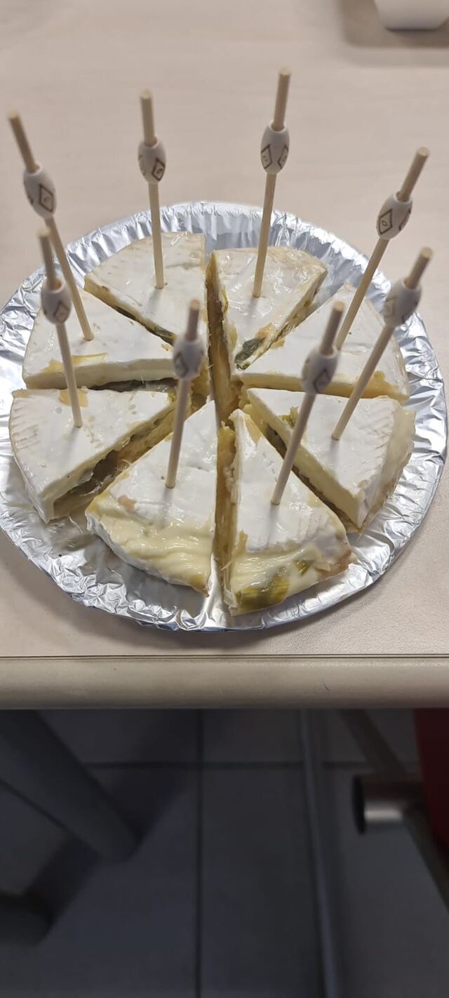 Camembert Poireaux et Baies Roses