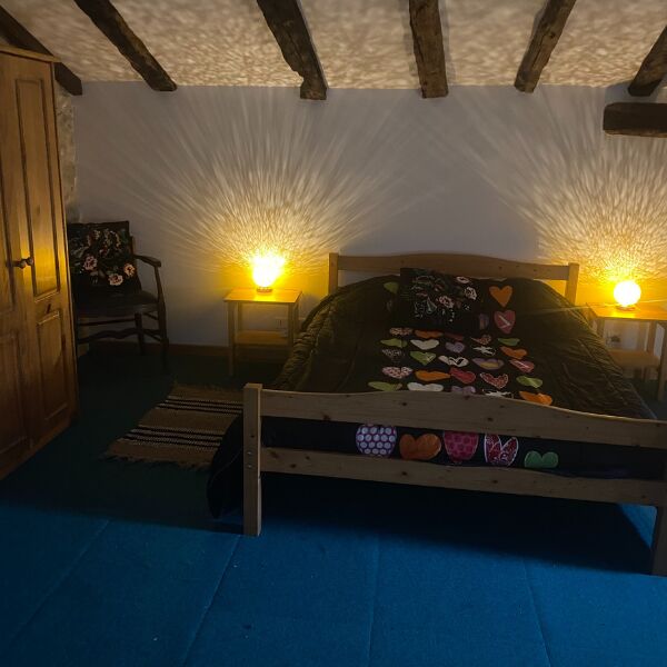 Chambre Daho 3 pers maxi - 2me étage - 1 lit double + 1 lit simple ds pièce indépendante + salle d'eau/wc privative