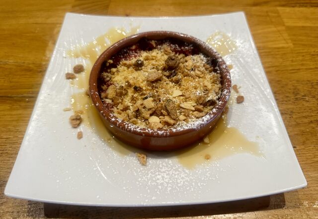 Crumble rhubarbe et pêche 