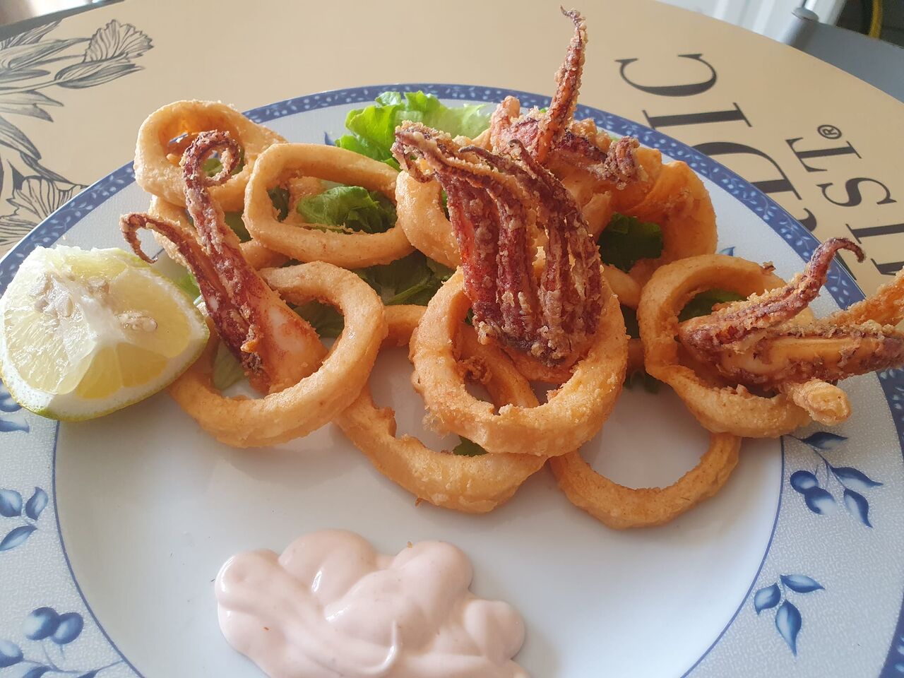 CALAMARES