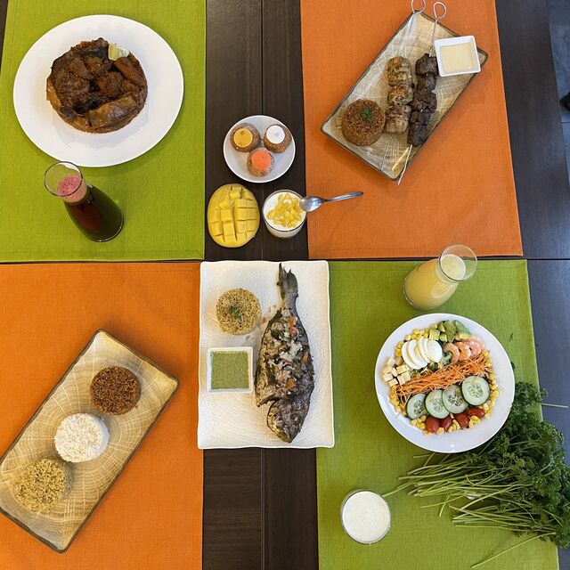 Moudiba's Taste vous présente un aperçu de ses plats qui émoustilleront vos papilles #MoudibasTaste Afroz'ment Bon......
