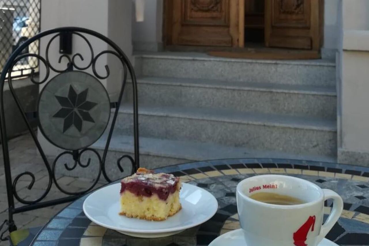 Dacă viața îți oferă lămâi, schimbă-le pe cafea.