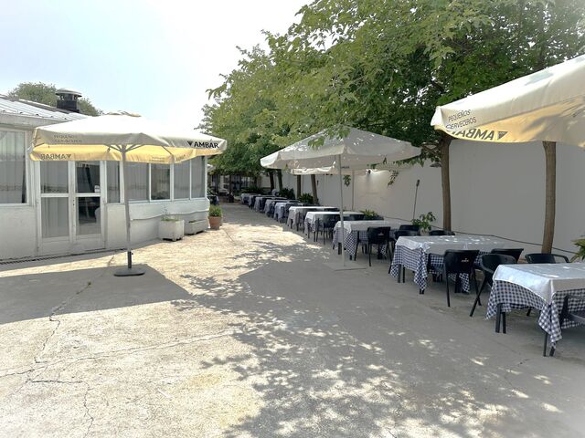 Terraza Exterior, Aforo 250 personas.