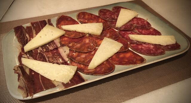 3.5_Iberian_Cold_Meats_Platter