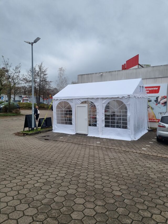 Immer noch bei Mediamarkt nur neues Zelt