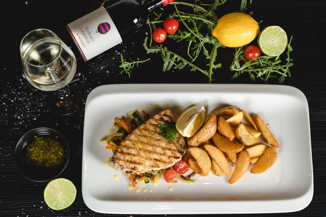 Sabljarka u umaku od limuna i češnjaka