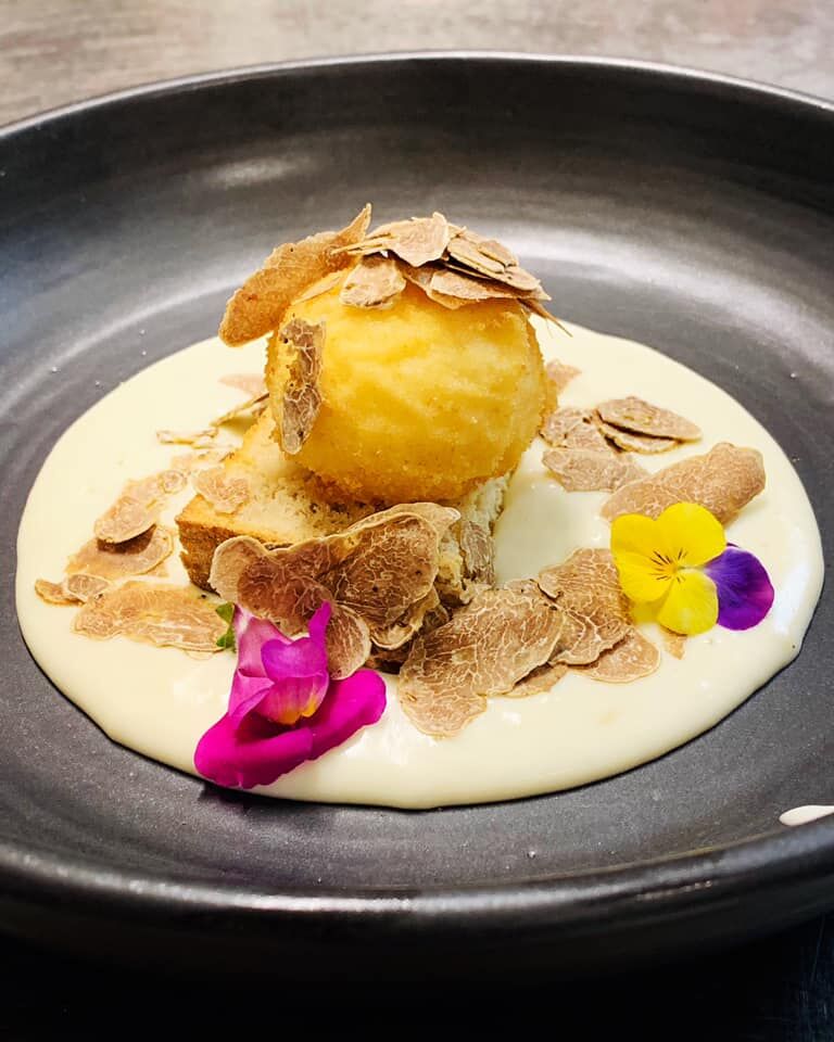 Uovo 62, taleggio e tartufo bianco