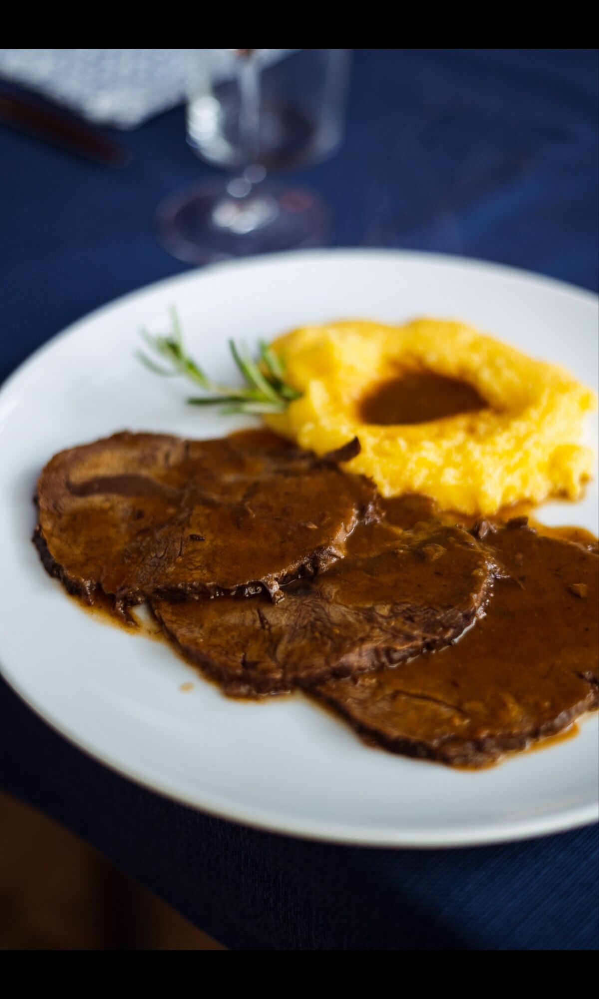 Stracotto di manzo con polenta