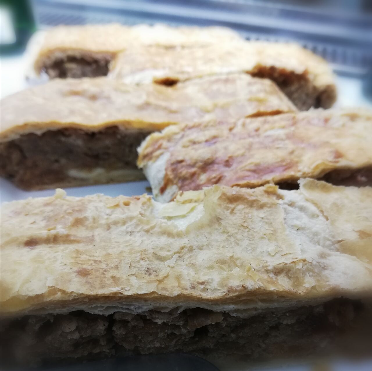 Apfelstrudel mit Rosinen... 