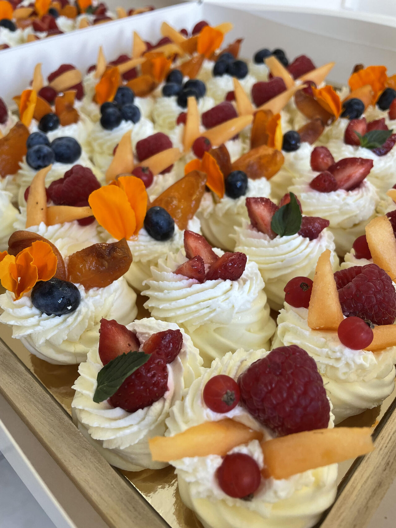 Mini pavlova aux fruits frais