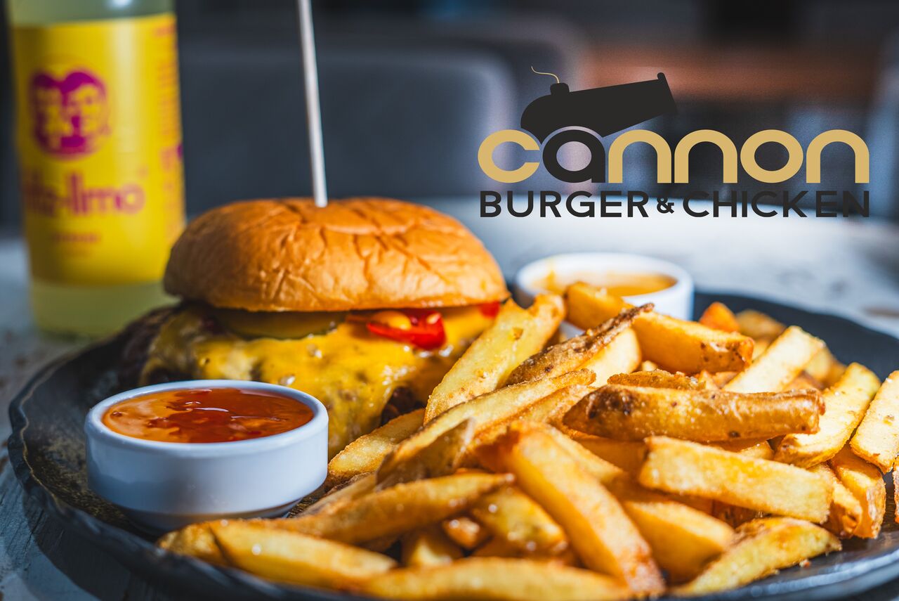 Chili-Cheddar Smash Menü